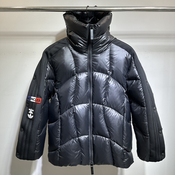 ハイクオリティダウンジャケット正面デザイン